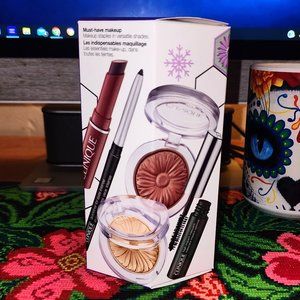 NIB Clinique Must-Have 5-Piece Set w/Almost Lipstick in Black Honey